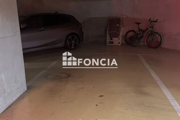 Parking 10 m²