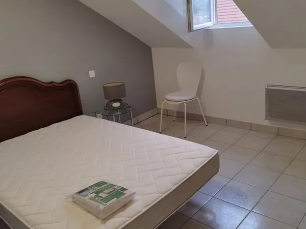 Loue F2 meublé à Le THILLOT