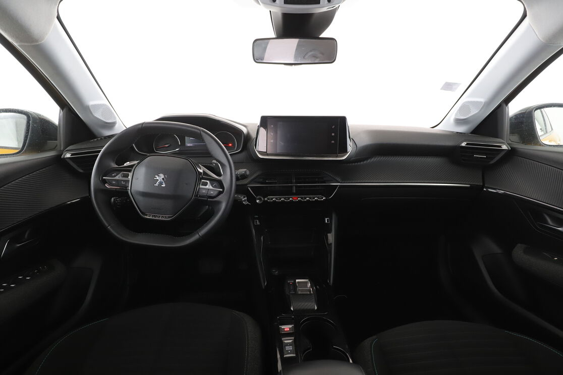 Peugeot 208 1.2 PureTech Style EAT8 — photo 11
