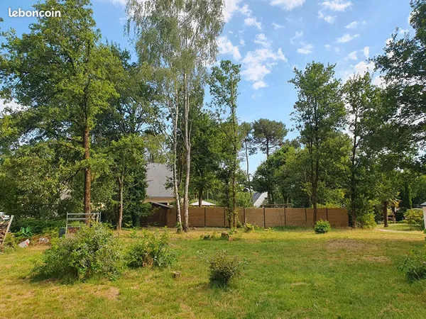 Terrain 650 m² BRECH
