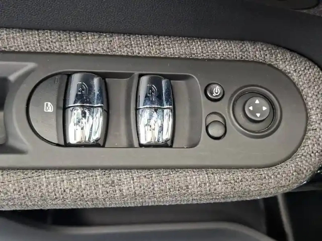 Mini Mini countryman 136 ch bva7 — photo 30