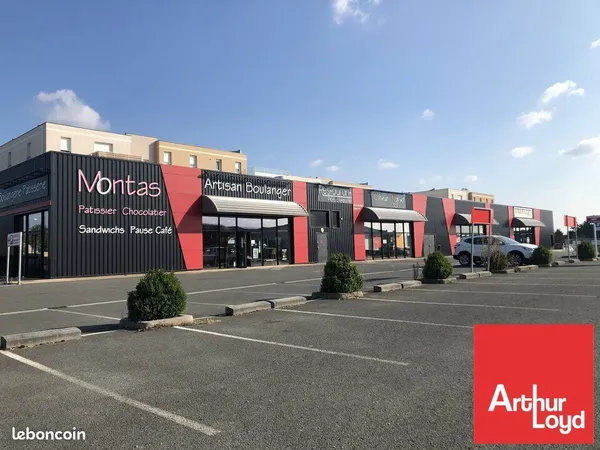Local commercial 290 m² POITIERS