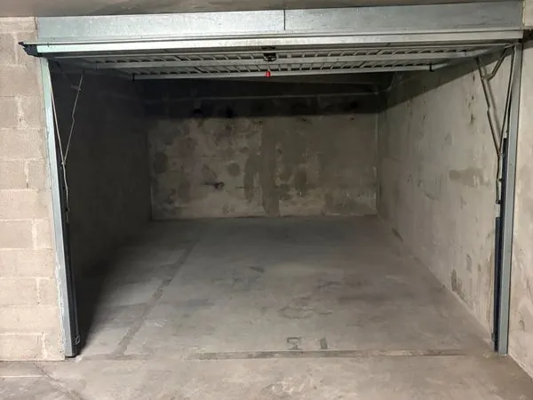 Garage à louer