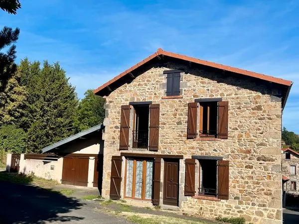 Maison en pierre de 94 m² - 3 chambres, garage et belle vue sur Clermont-Ferrand