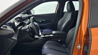 Peugeot 2008 1.2 PureTech 130ch S&S GT EAT8 — photo 12