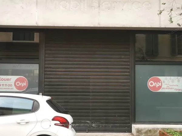Local commercial 257 m²