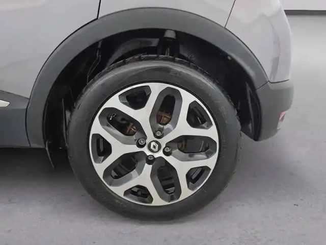 Renault Captur tce 120 energy — photo 124