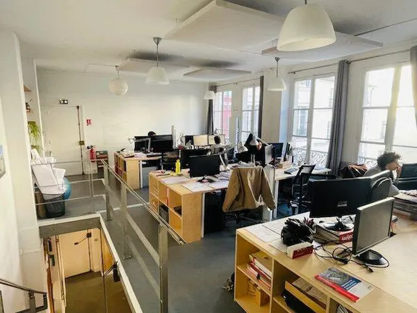 Bureaux 179 m²