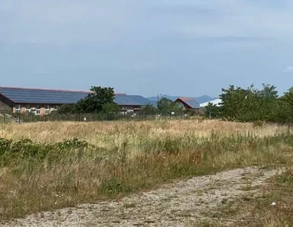 Parcelle 98,66 ares en zone d'activité