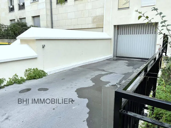 Parking 12 m²