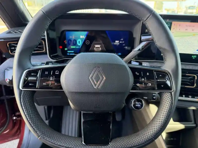 Renault 4 renault  e-tech electrique 150 ch autonomie confort — photo 44