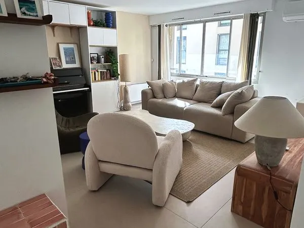 Appartement 4 pièces rénové, Marseille 7e, calme et verdure (hors agence)
