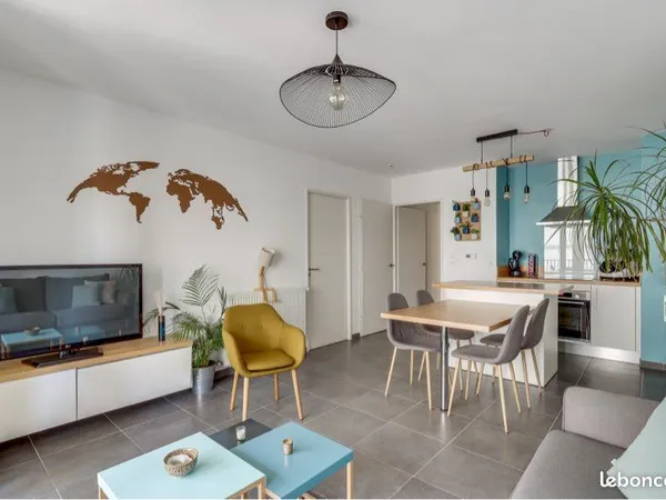 Le contemporain phocéen, terrasse + possibilité parking