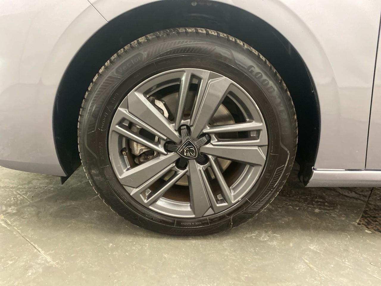Peugeot 308 sw puretech 130ch s&s bvm6 allure — photo 16