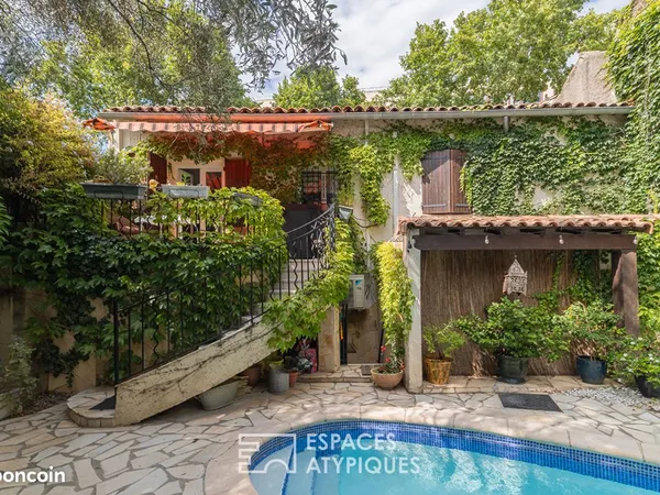 Propriété 7 pièces 203 m²