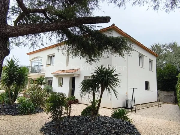Maison 9 pièces 162 m²