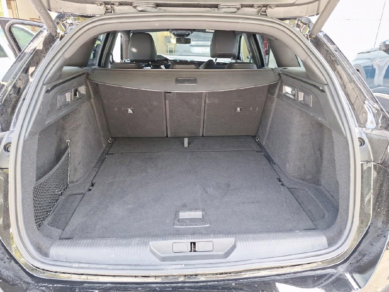 Peugeot 308 sw 1.2 hybrid 145ch gt e-dcs6 — photo 6