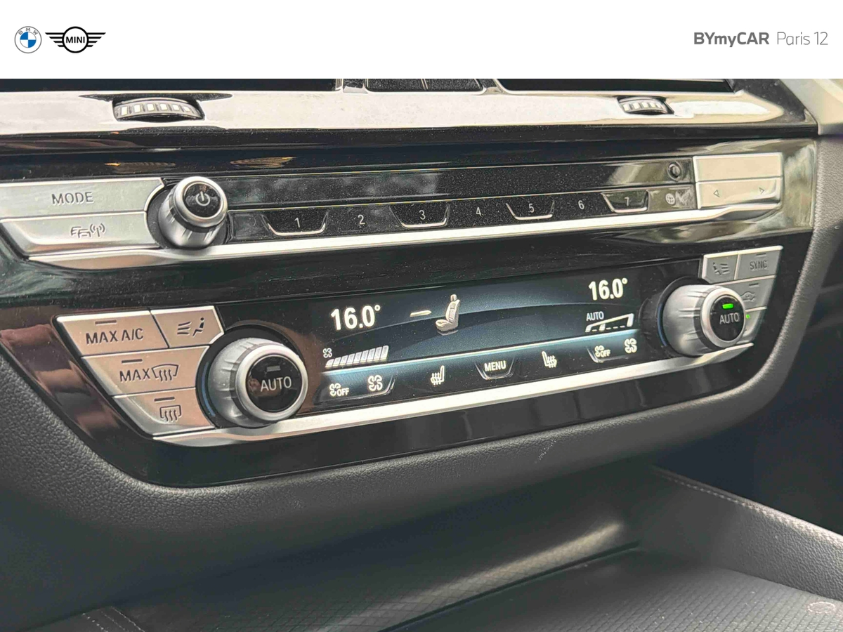 BMW Touring 520d TwinPower Turbo xDrive 190 ch BVA8 — photo 17