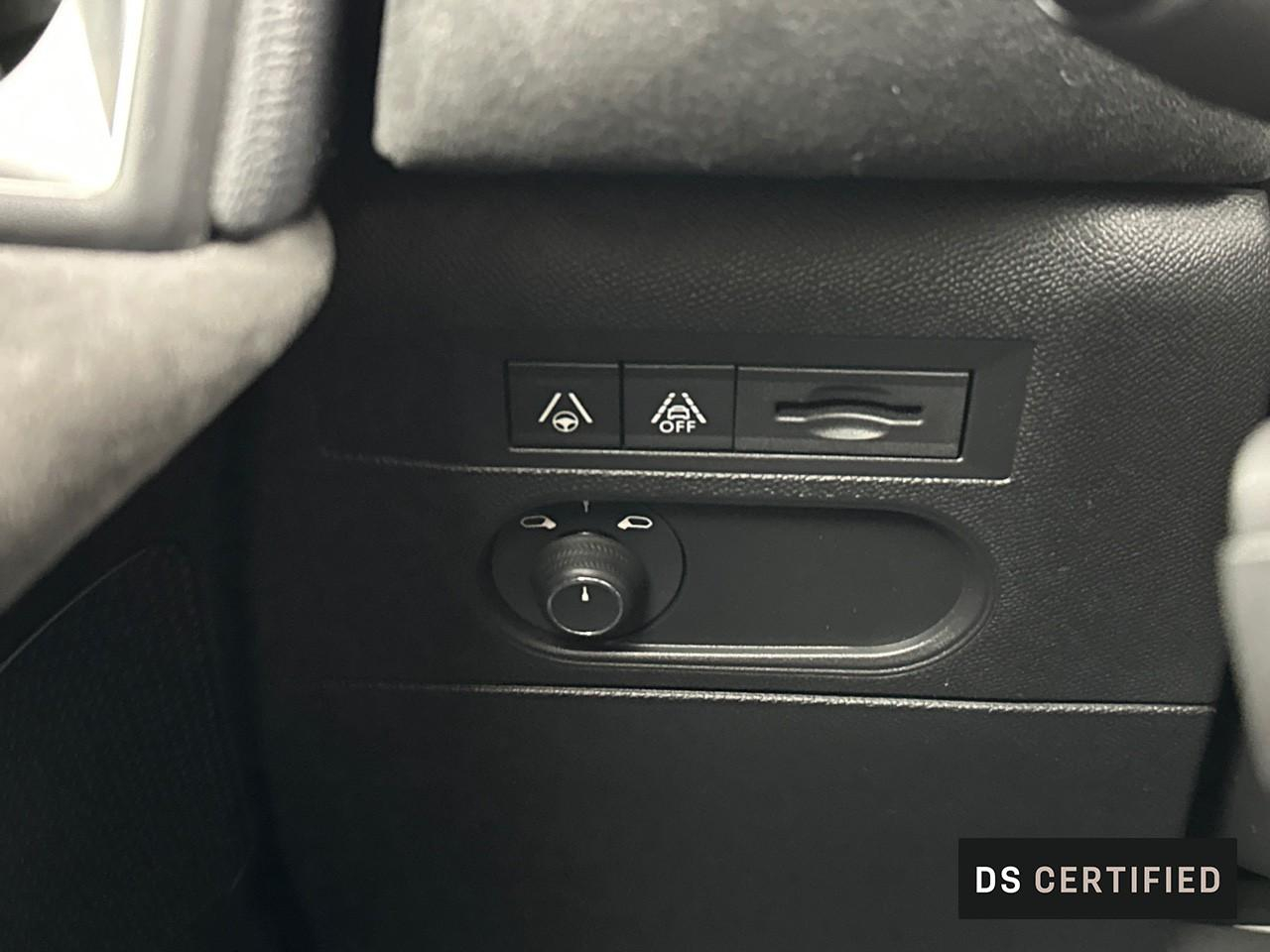 Ds Ds 3 crossback puretech 130 eat8 performance line+ — photo 17