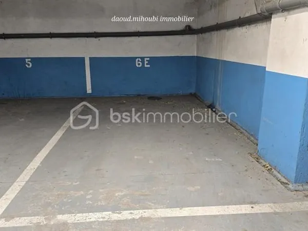 LOCATION - PLACE DE PARKING
