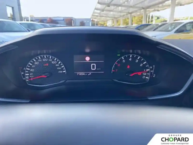 Peugeot 2008 puretech 100 s&amp;s bvm6 — photo 15