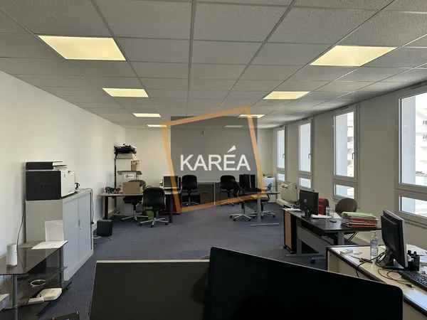Local professionnel 56 m²