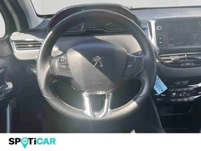 Peugeot 208 1.2 puretech 110ch allure s&amp;s 5p — photo 11