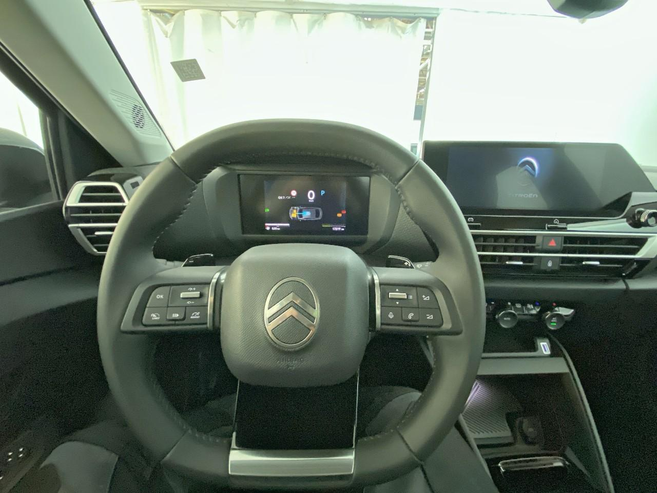 Citroën C4 X hybride 145 ch e-dcs6 plus — photo 12