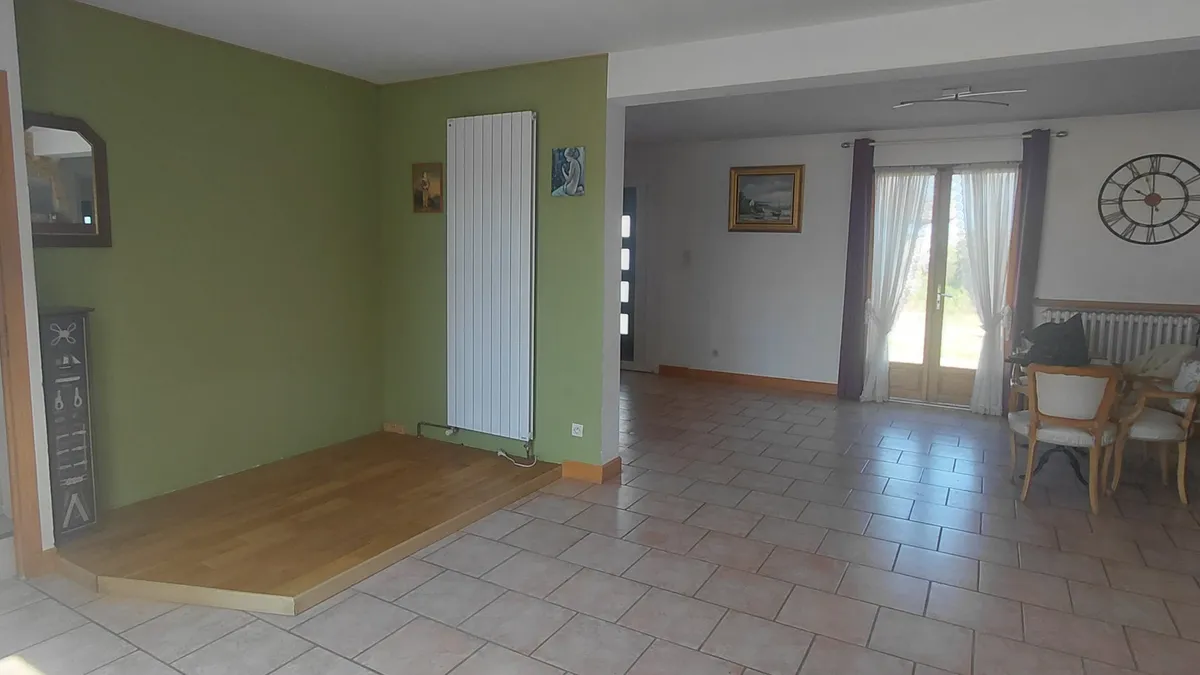 Photo 3