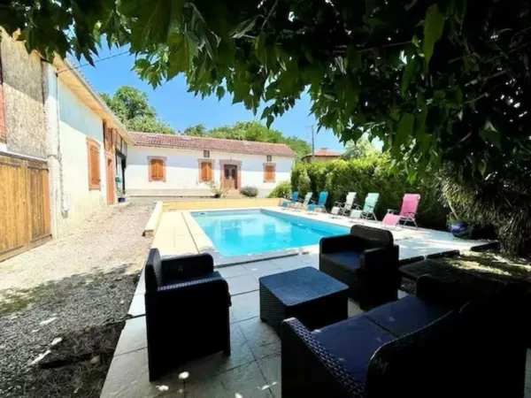 Maison 8 pièces 220 m²