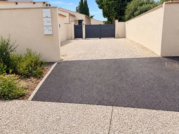 Bureaux / Local professionel 85 M2 Saint gilles