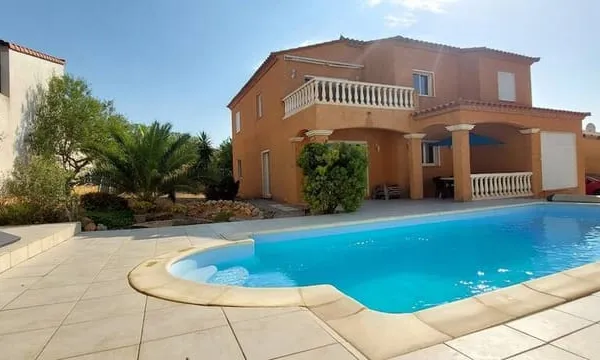 Maison 8 pièces 200 m²