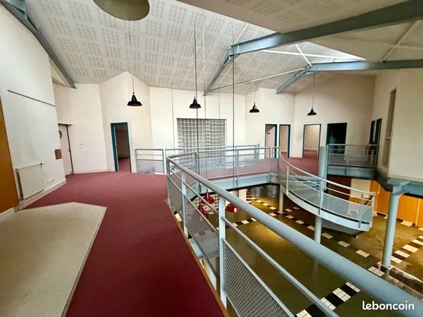 Loue bureau standing centre ville de Sens