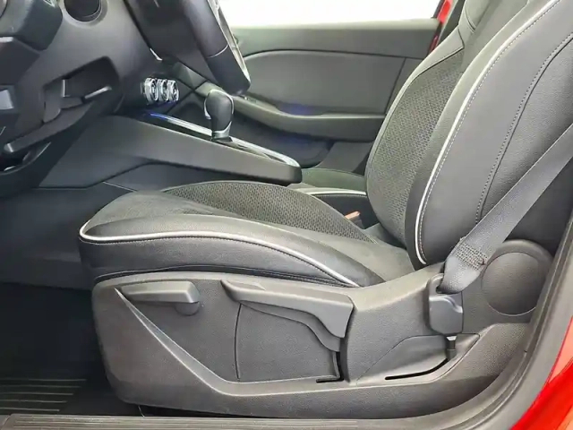 Renault Clio tce 130 edc fap — photo 29