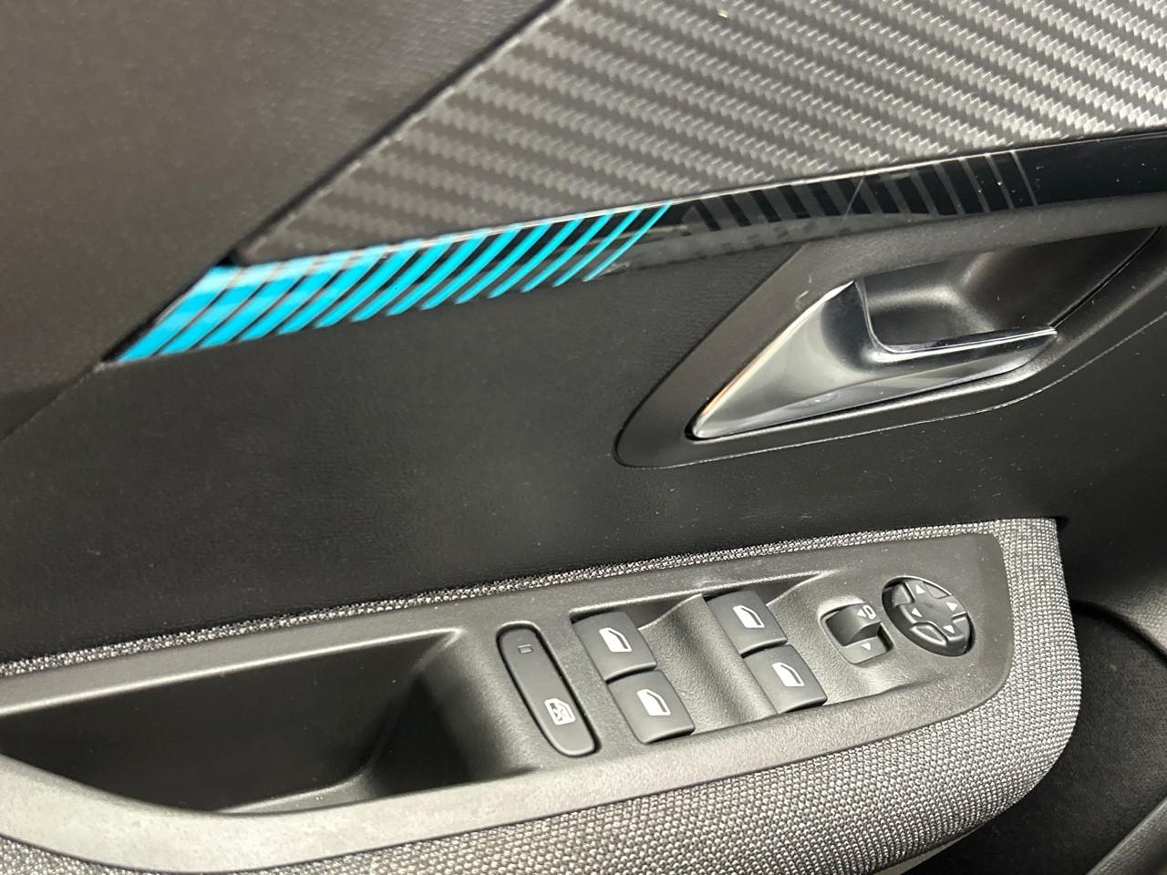Peugeot 208 puretech 100 s&s bvm6 style — photo 26