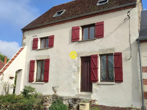 MAISON ANCIENNE AVEC GRAND TERRAIN