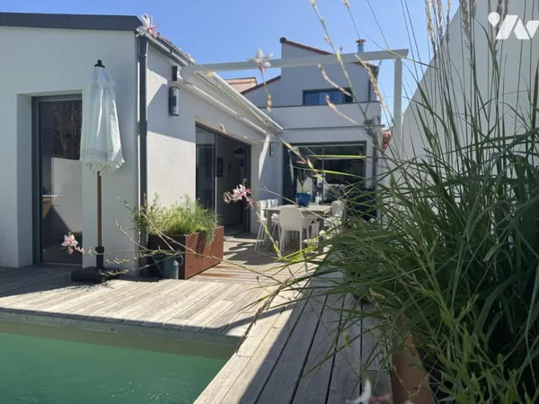 Maison 6 pièces 187 m²