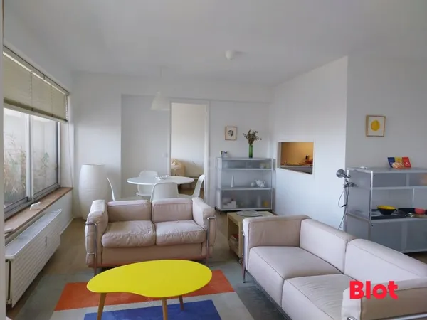 BLOT - T2 CENTRE-VILLE - 1 CHAMBRE - TERRASSE- STATIONNEMENT - CAVE
