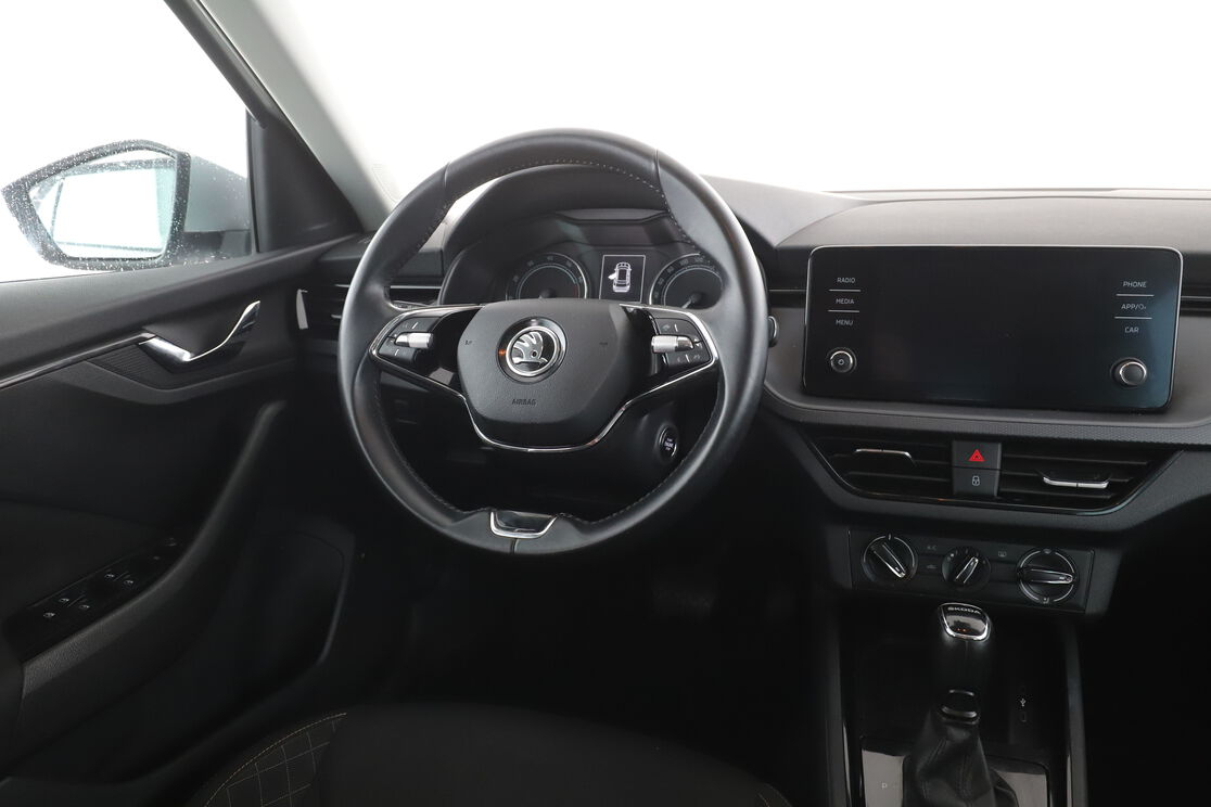 Skoda Kamiq 1.0 TSI Young Edition DSG7 — photo 12