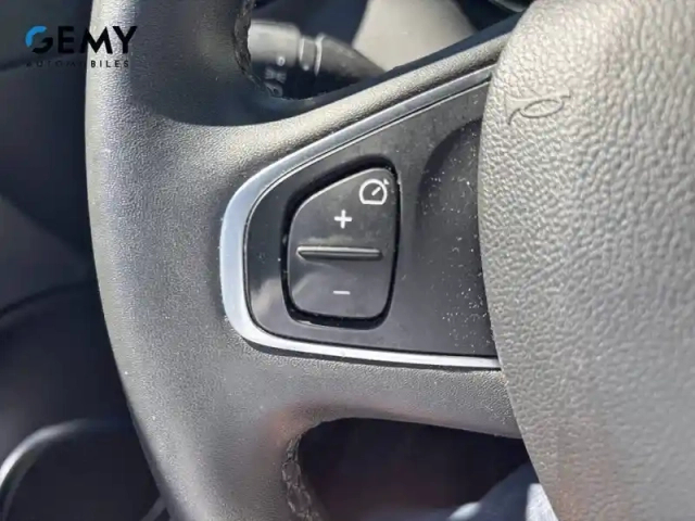 Renault Captur tce 150 fap edc — photo 19