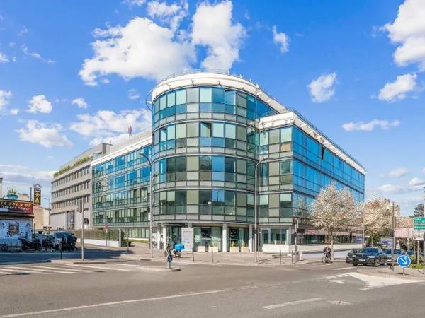 Bureaux 6 pièces 3505 m²