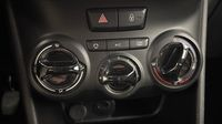 Peugeot 208 1.5 BlueHDi 100ch E6.c Signature BVM5 86g 5p — photo 26