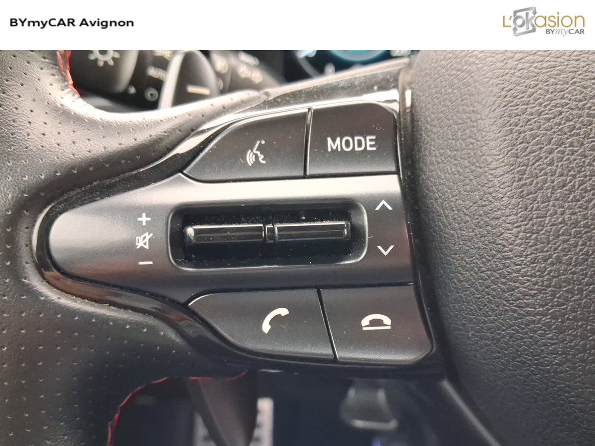 Hyundai i20 1.0 T-GDi 100 DCT-7 Hybrid 48V — photo 30