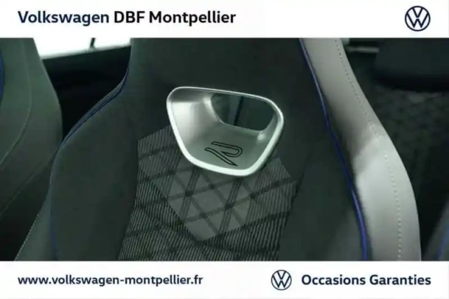 Volkswagen Passat 1.5 etsi opf 150 dsg7 r-line — photo 7