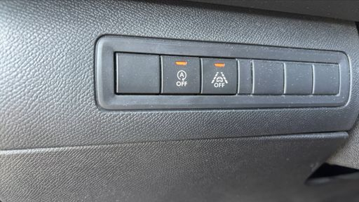Peugeot 308 1.2 PureTech 130 EAT8 - GT – 2021 – 74274 km – Essence – Boîte Automatique — photo 8