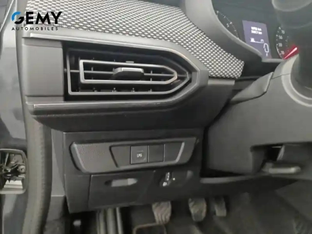 Dacia Jogger eco-g 100 5 places — photo 17