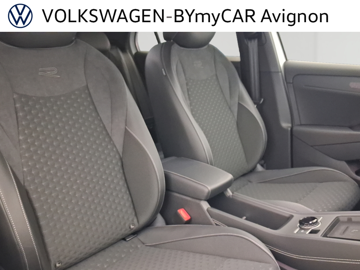 Volkswagen T-Roc 1.5 eTSI EVO2 Hybrid 150 ch DSG7 — photo 27