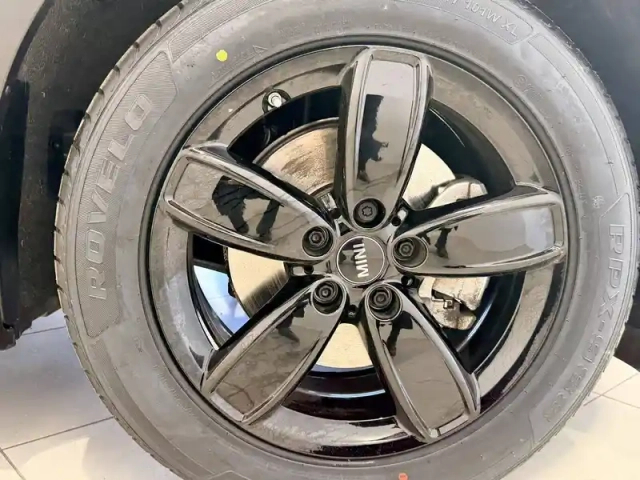 Mini Mini countryman 136 ch bva7 — photo 9