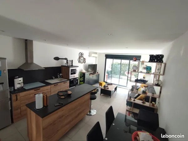 Duplex 3 pièces 70 m² avec terrasse + parking - Pont du Las