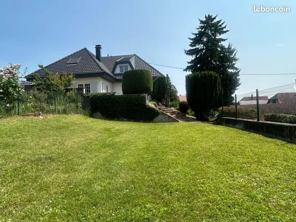 Villa 6 pièces 180 m²